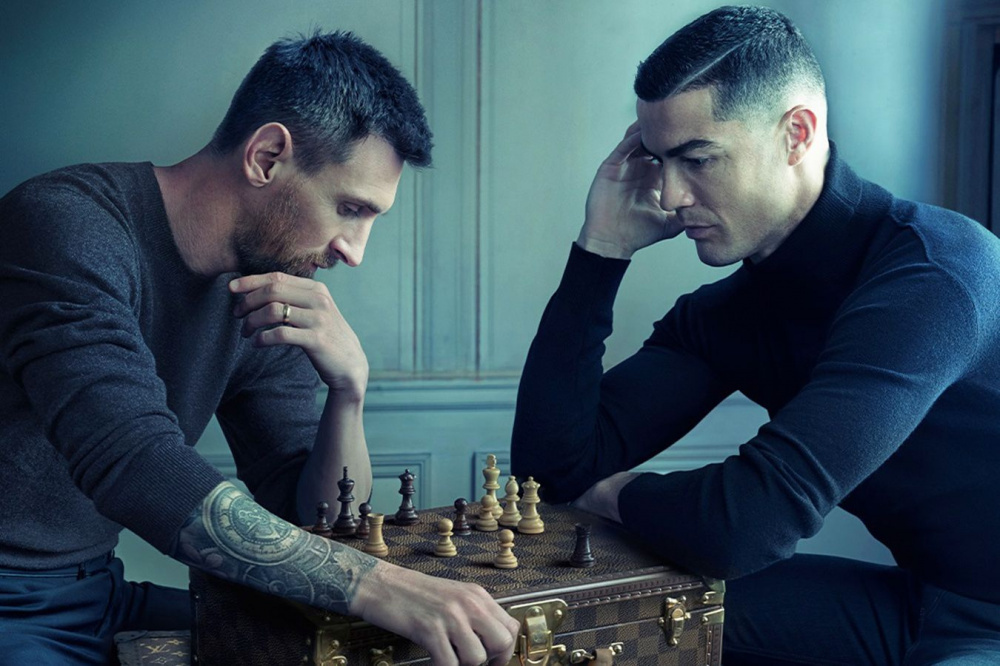 Месси и Роналду в рекламной компании Louis Vuitton(Материал взят в яндекс картинки).