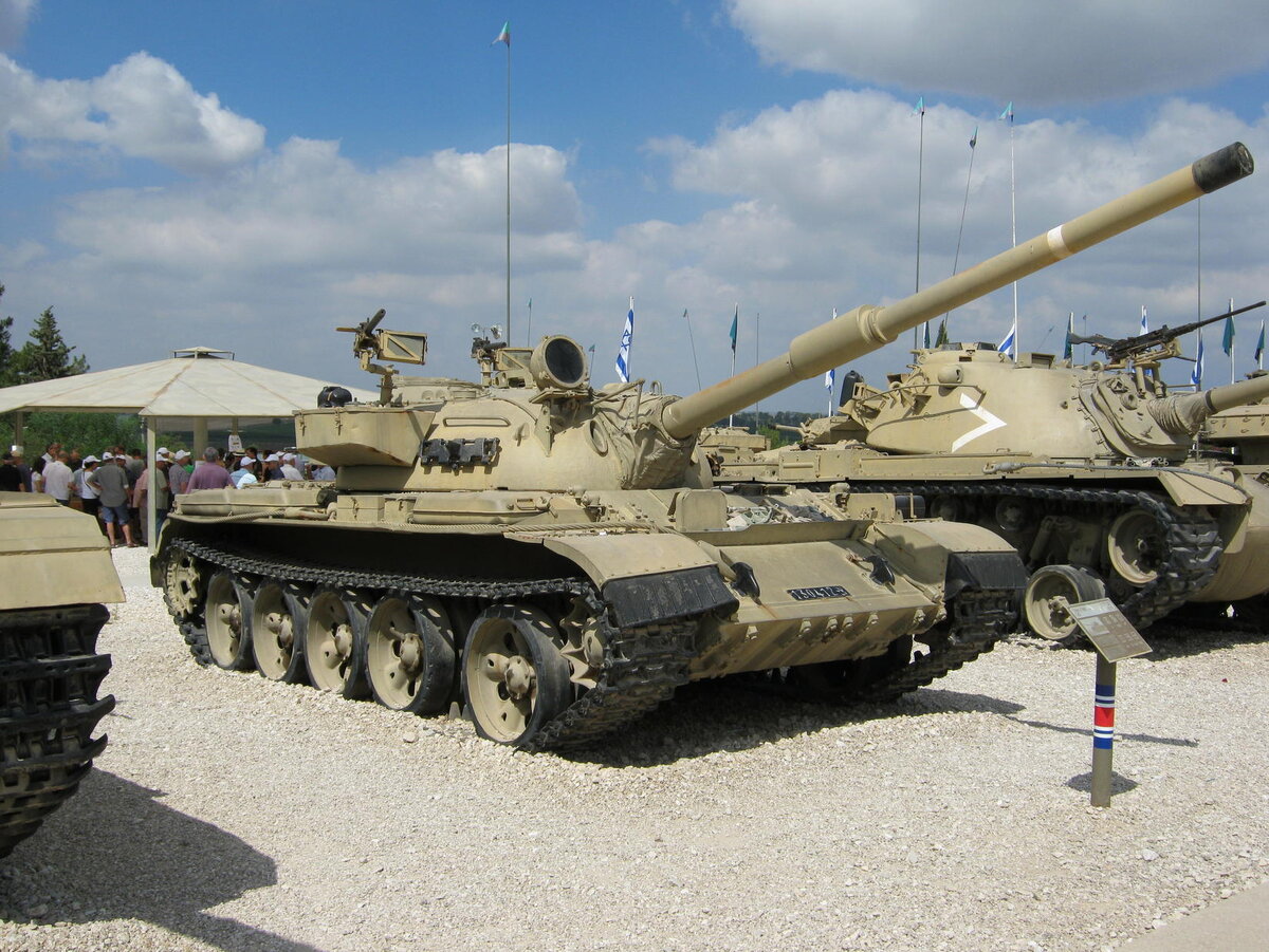 Тиран-5. Израильский Т-55 со 105мм пушкой.