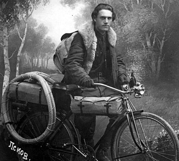 Глеб Травин. Источник фото: https://doshipovka.ru/elements/puteshestvie-na-sovetskom-velosipede-gleb-travin-i-puteshestvie-vdol-granic-sssr/