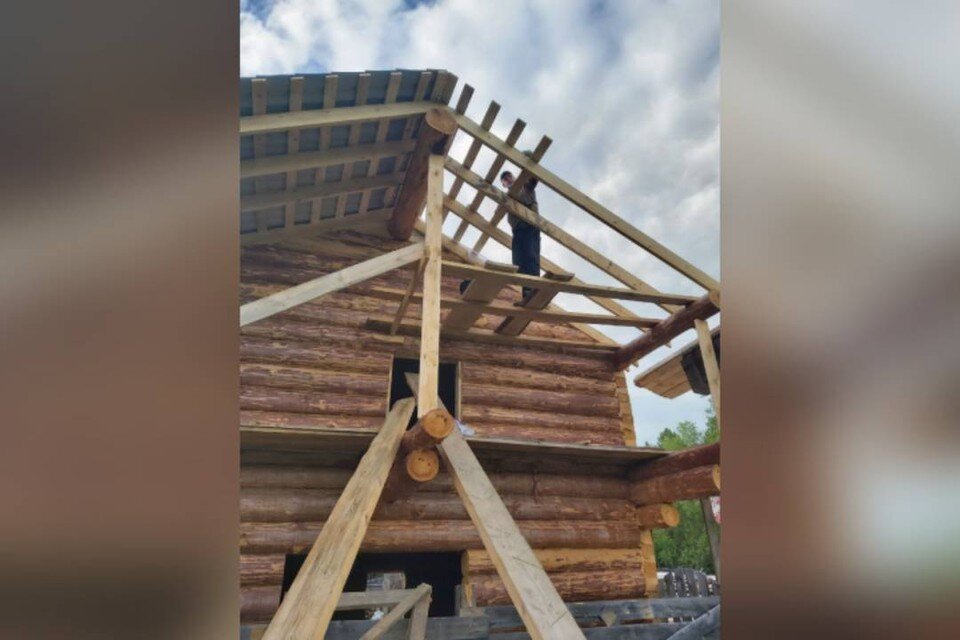    Бабкины своими руками построили настоящую родовую усадьбу. Фото: из личного архива героев публикации