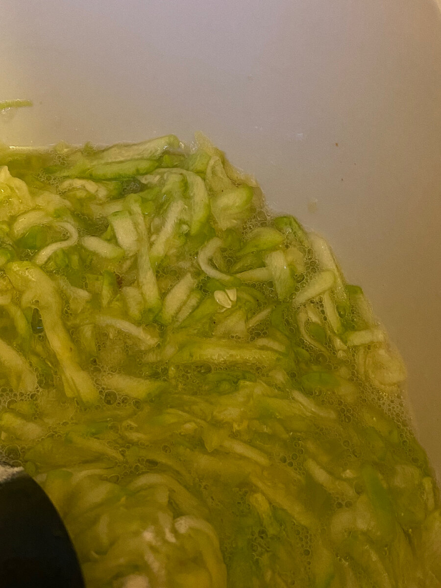 Натертый кабачок