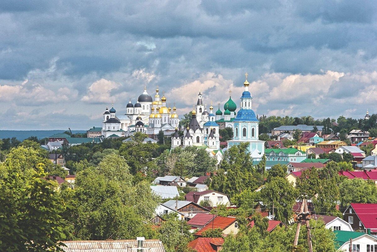 Знаменитый городской округ, город Арзамас, достопримечательности которого поражают своим разнообразием, – излюбленное место туристов со всей России.