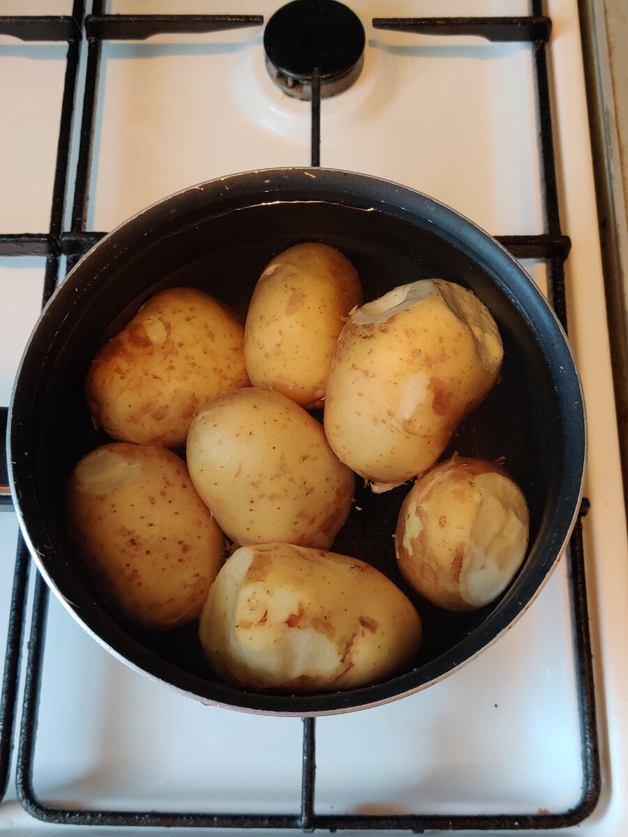 Как вкусно замариновать картошку в духовке. Как вкусно замариновать картошку в духовке