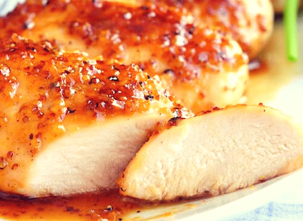 Куриная грудка в медово-соевом соусе на сковороде. Филе в медово соевом. Филе в медово соевом. Жареное куриное филе на сковороде. Куриное филе в кисло-сладком соусе.