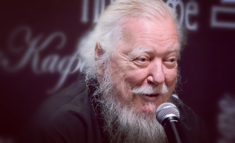 Димитрий Смирнов (07.03.1951 — 21.10.2020 гг.) — протоиерей, церковный и общественный деятель, проповедник, миссионер.