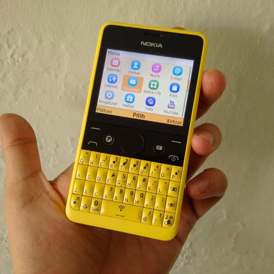 Серия телефонов Nokia Asha. Часть 1 | Кнопочные телефоны Rarephones.ru |  Дзен