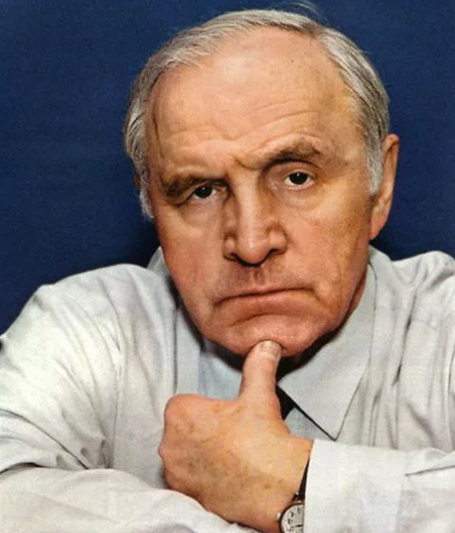 Михаил Александрович Ульянов