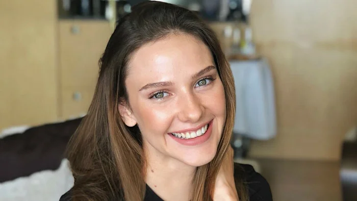 Алина Боз