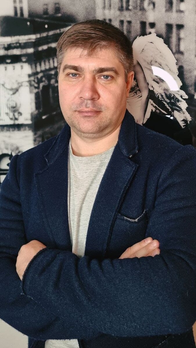 Сновидения это мощный инструмент для получения ответов из подсознания, для получения сигналов из пространства и времени. Понимания язык сновидения можно 100% получать информацию  и даже менять ситуации. 