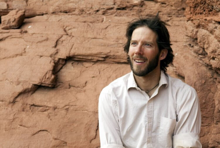 Арон Ралстон, который выжил, будучи придавленным огромным камнем