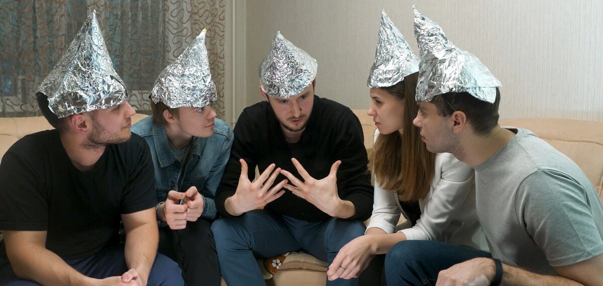 Заседание Клуба Конспирологов объявляю открытым!