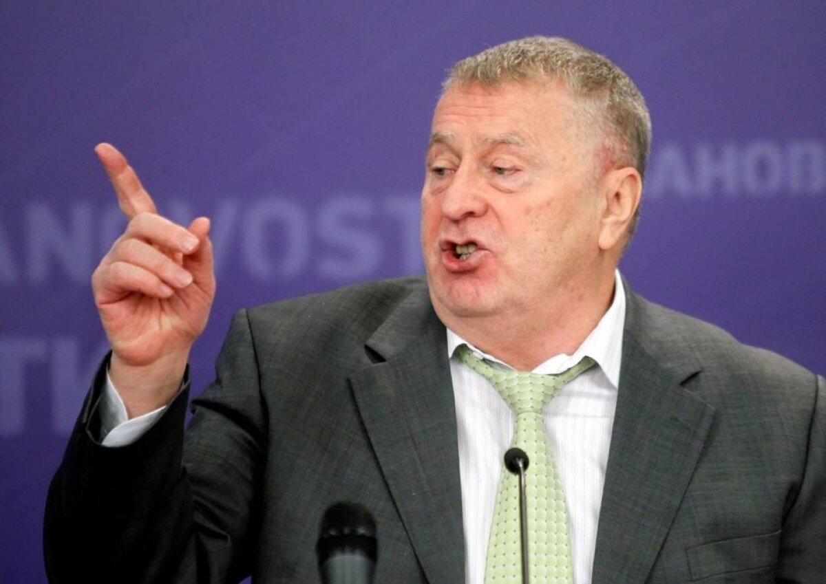 Подожди 19. Подожди 19. Ну погоди 19 выпуск на курорте. Подожди 19. Подожди 19.