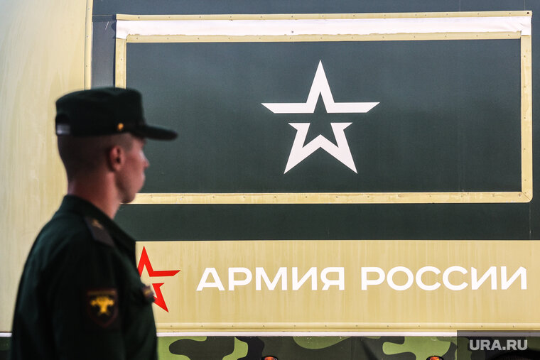   Путин утвердил упрощенное получение гражданства для иностранцев в ВС РФ