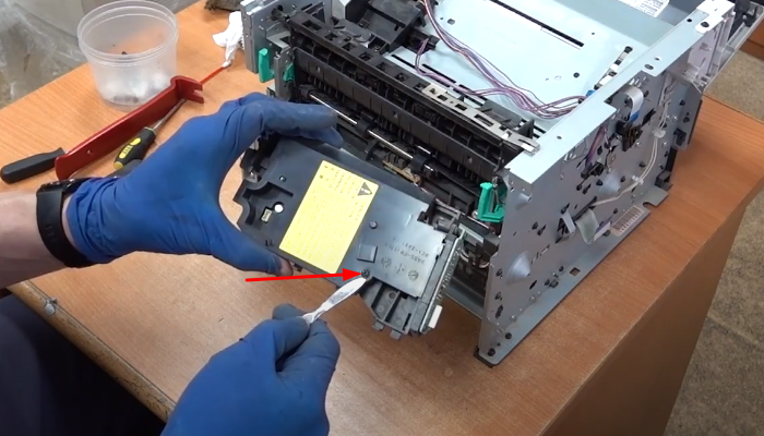 Фото 86. Расположение пружины