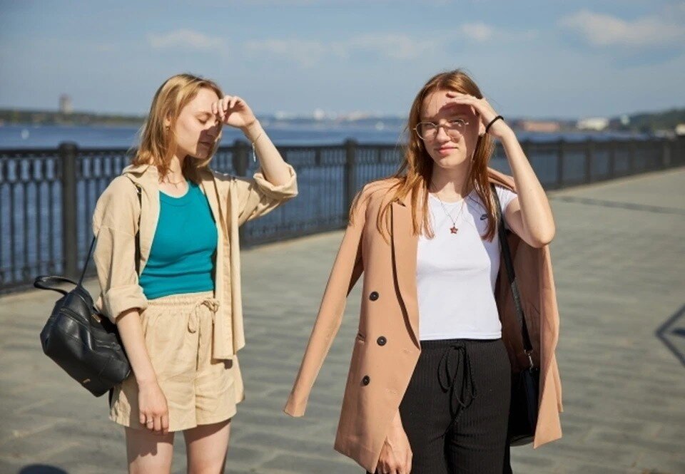     Последний теплый день перед похолоданием прекрасно подходит для прогулок. Николай ОБЕРЕМЧЕНКО