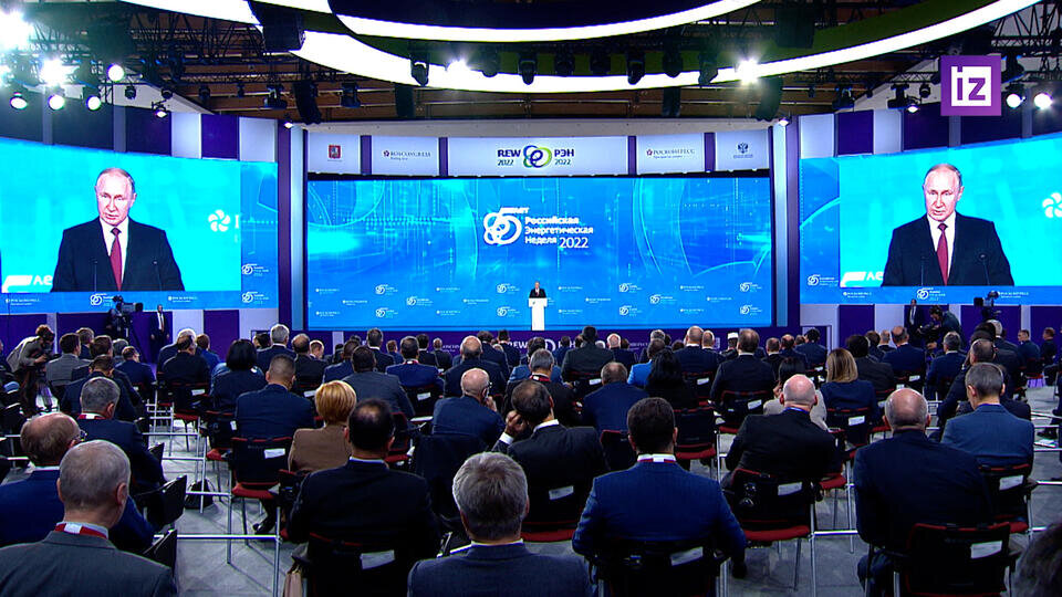    Путин назвал международным терроризмом диверсию на "Северных потоках"