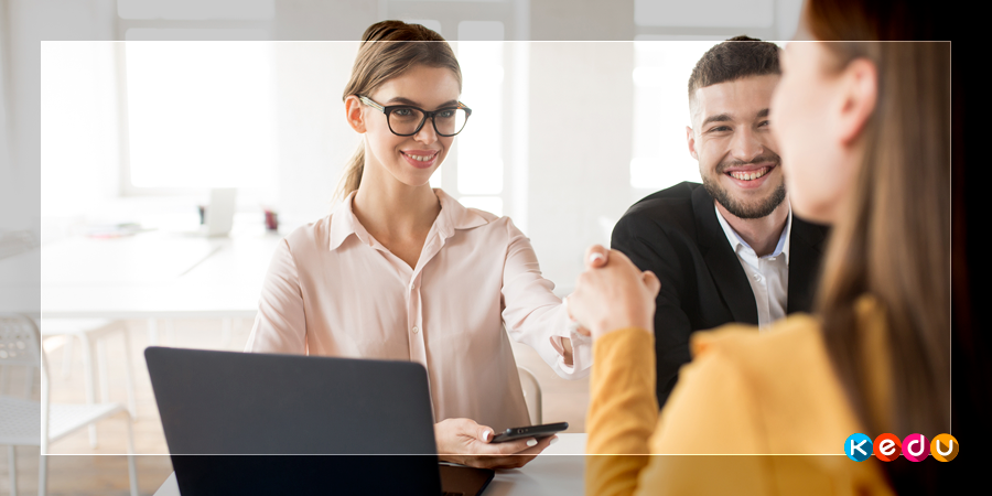 Designed by garetsvisual/freepik