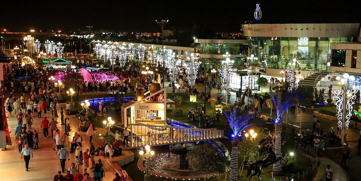 Добро пожаловать на променад Soho Square