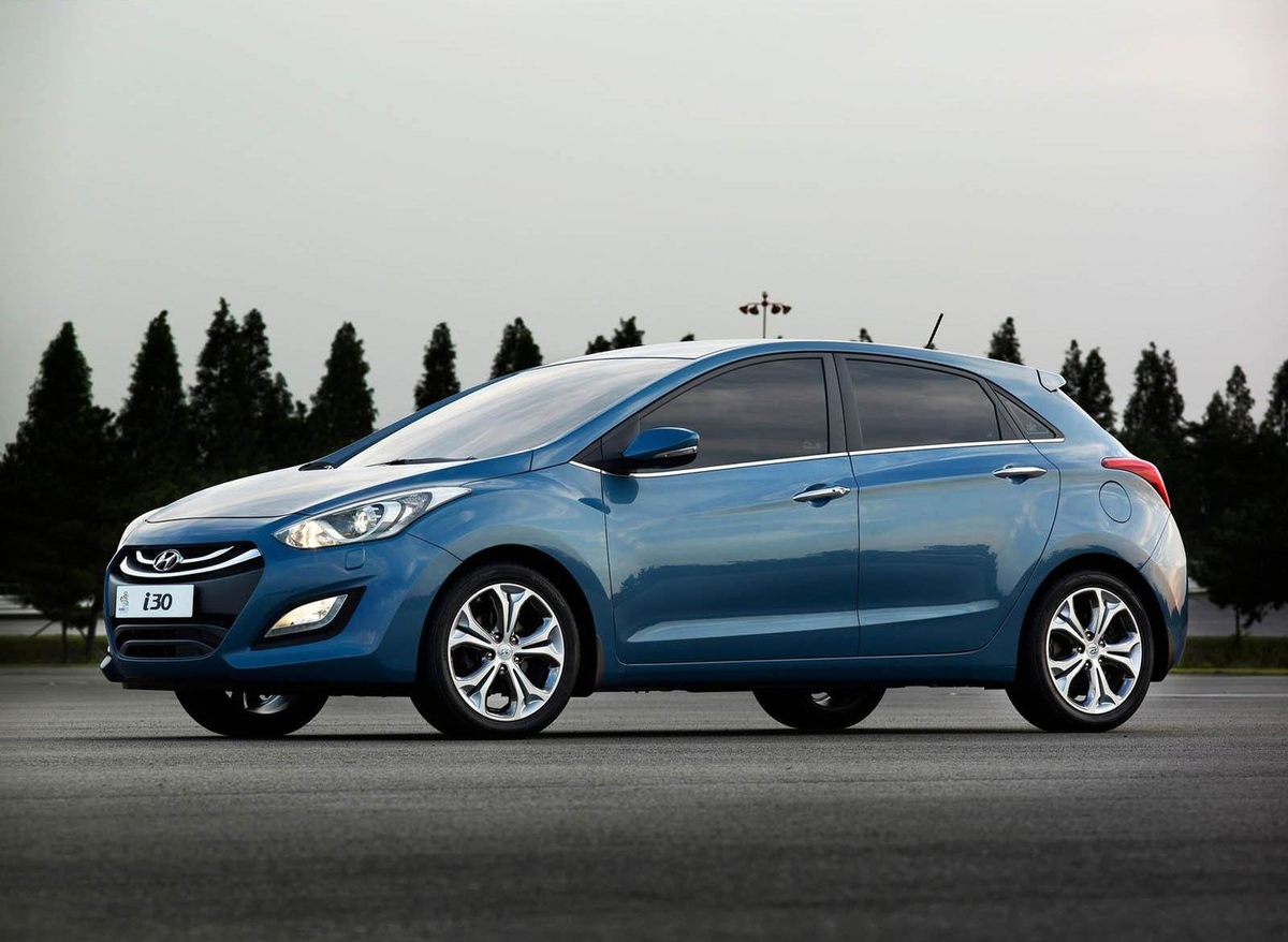 Ремонт hyundai i30. Hyundai i30 Hatchback. Hyundai i30 2012. Hyundai i30 i. Hyundai i30 2.