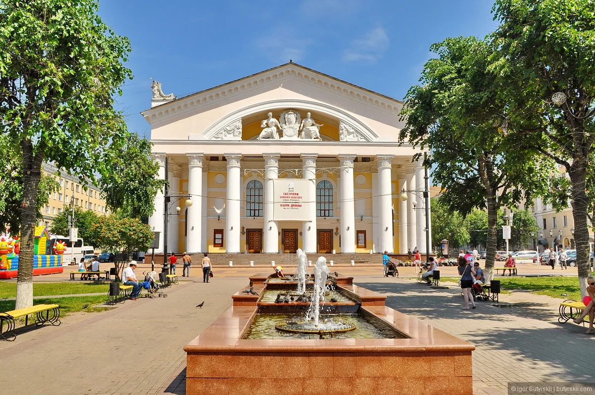 (Яндекс картинки - театр)