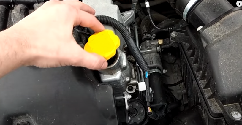 Как я быстро оцениваю состояние мотора на машинах, которые покупаю, без поездки в сервис