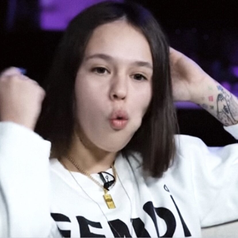 Инстасамка до изменений внешности 