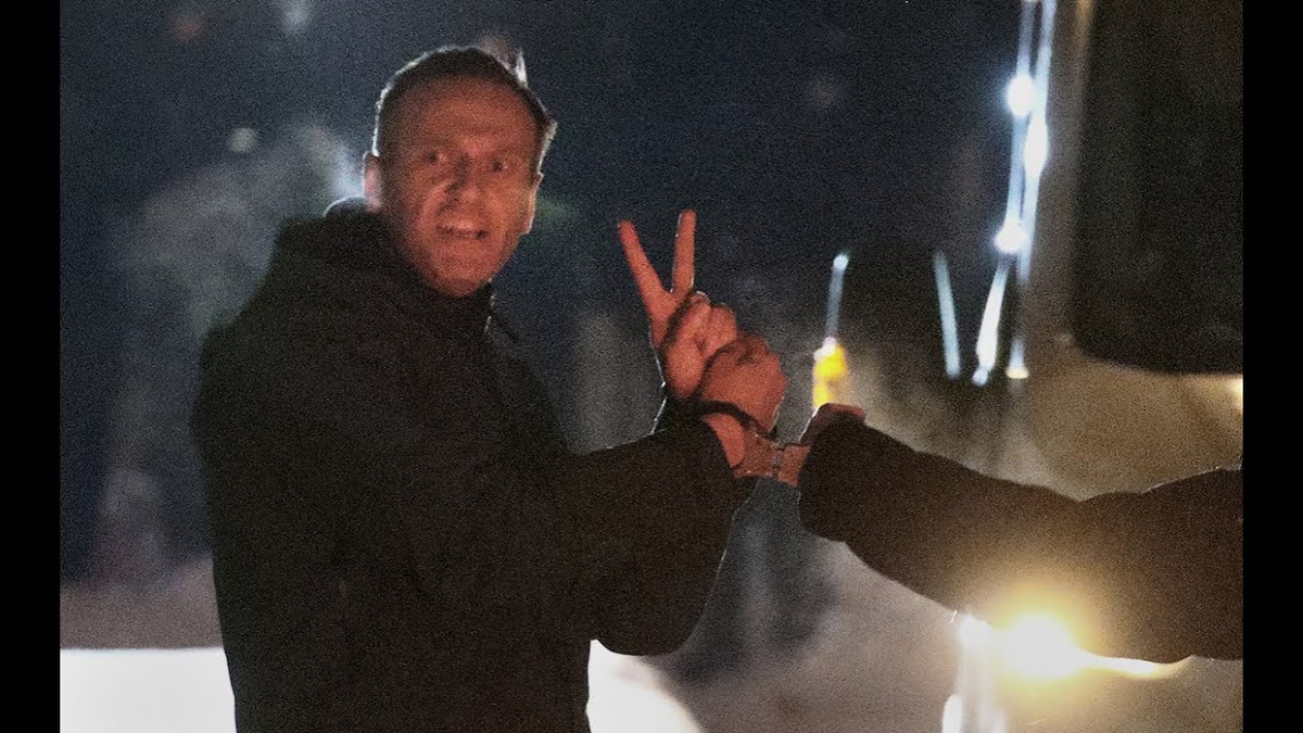 "Привет, это Навальный."