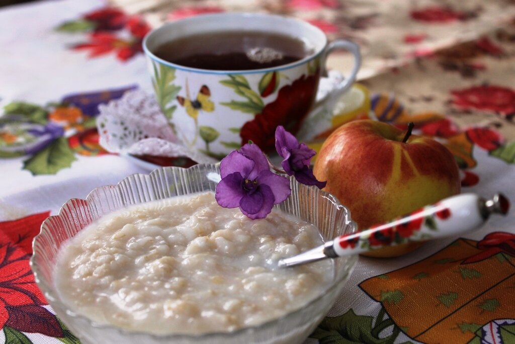 Сценка овсянка. Чашка мала кашка Сладка.