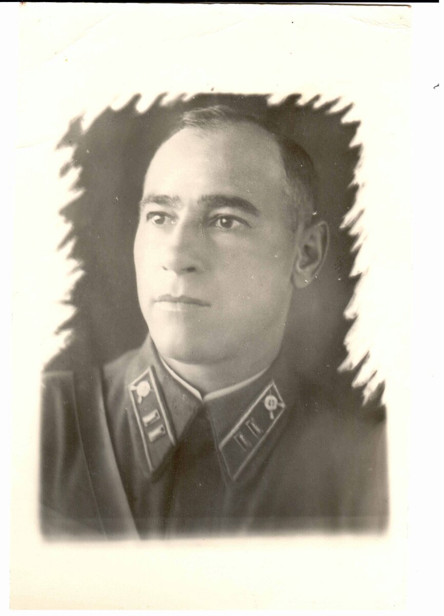 Командир  121-го горнострелкового полка майор Иван Аршава. Фото 1942г. Сайт Память Народа.