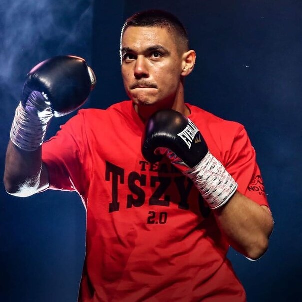 Тим Цзю  ищет выход на нового соперника.  фото: картинки яндекса.