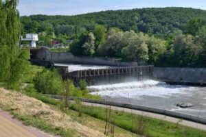 Гэс на реке Белая