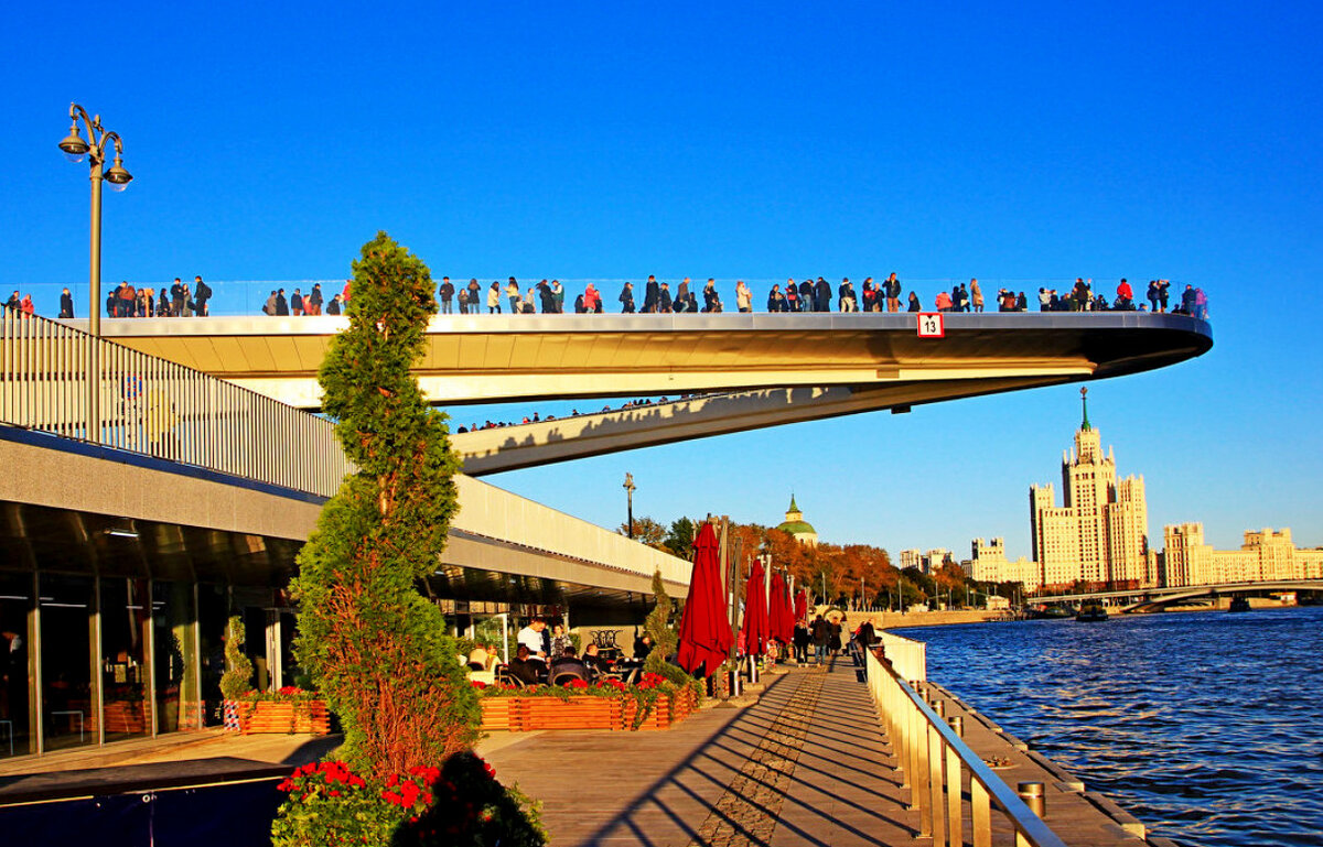 Мост зарядье москва фото