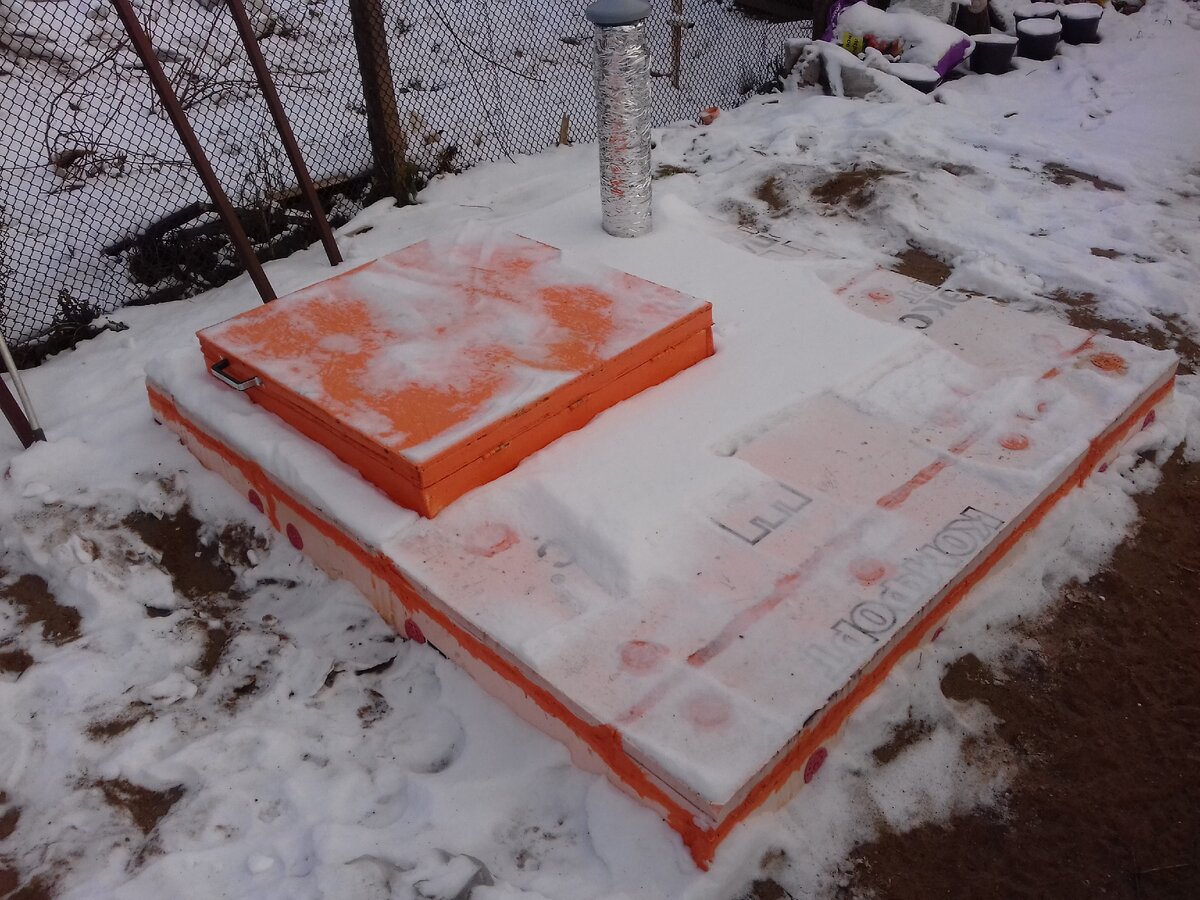 Так друзья выглядит уже полностью готовый кессон. Такому кессону не страшны зимние морозы!