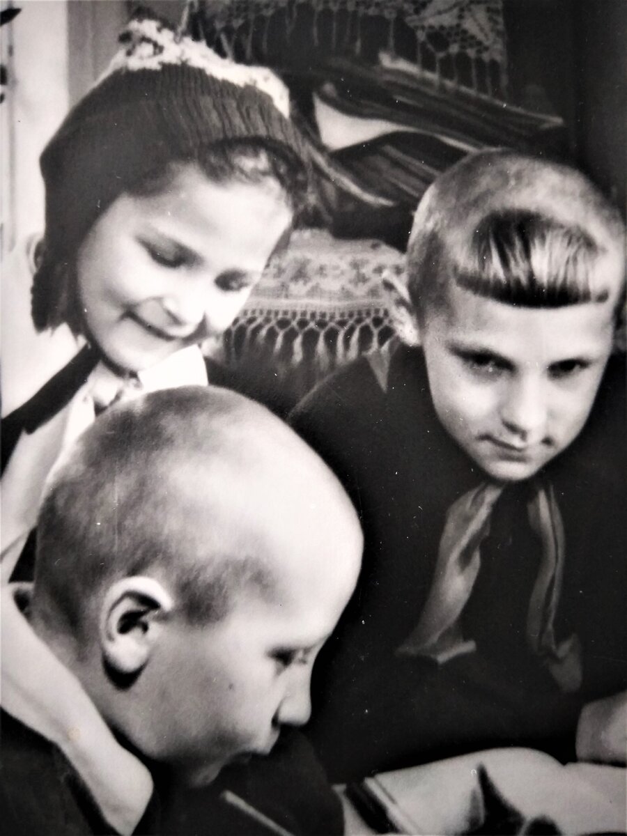 Лица школьников.