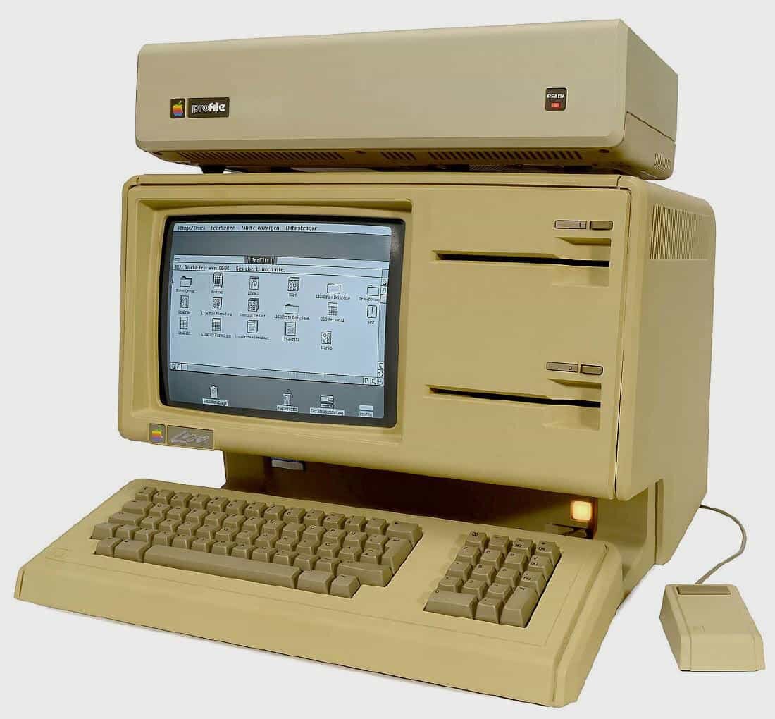 Персональные компьютеры год. Apple Lisa 1. Apple Lisa 1983. Компьютер Lisa Apple. 1983 Компьютер Лиза