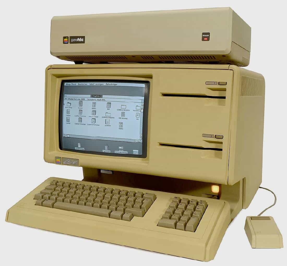 История персонального компьютера. Apple Lisa 1. Apple Lisa 1983. Компьютер Lisa Apple. 1983 Компьютер Лиза.