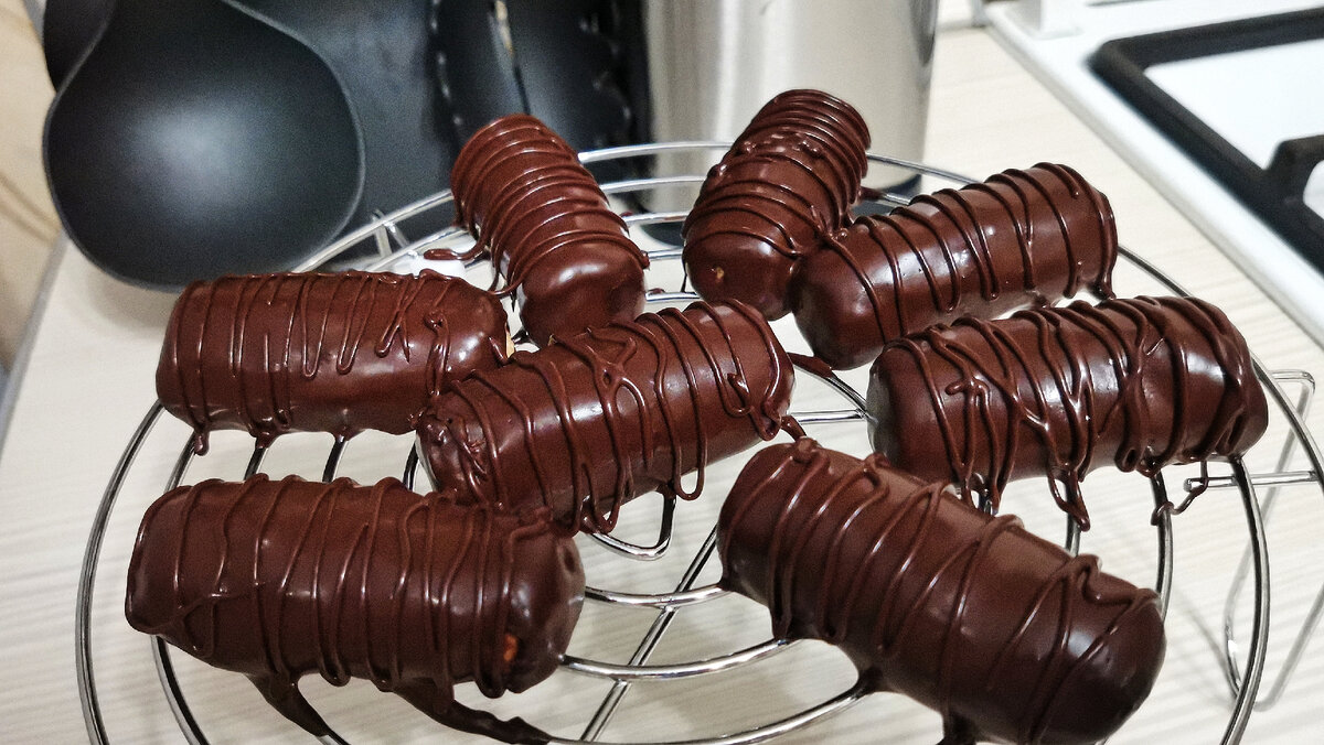 ВСЕГО 3 ИНГРЕДИЕНТА – За 10 минут готовлю шоколадные батончики на праздничный стол ГОСТИ в ВОСТОРГЕ! Тает во рту! Без выпечки