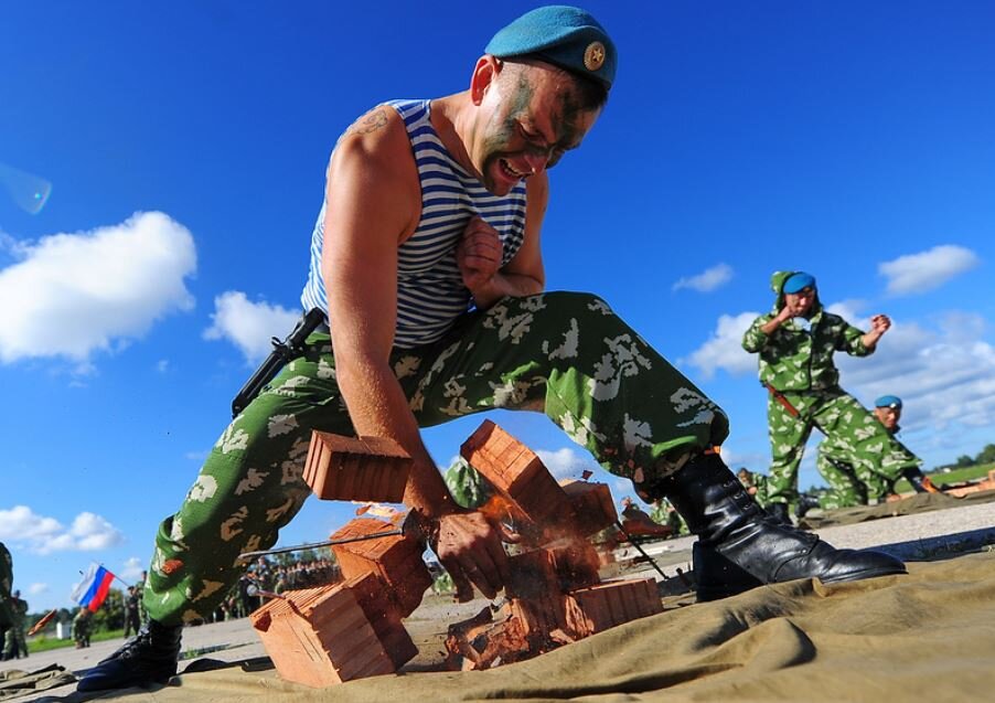 А это - кадр из реальности