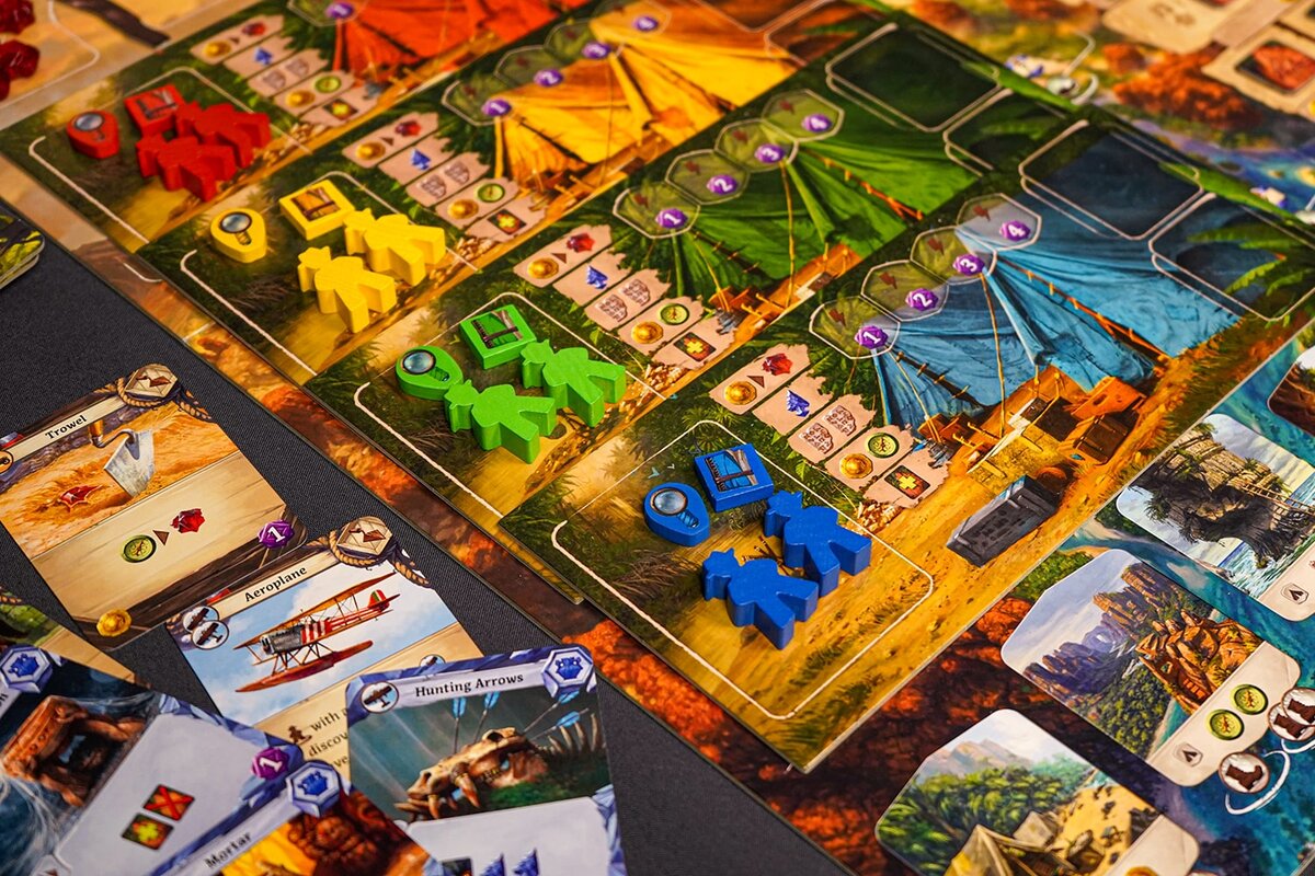 Фотографии могут быть красивыми и сочными, но это никак не отражает сути игры. Однако, человек любит прекрасное.