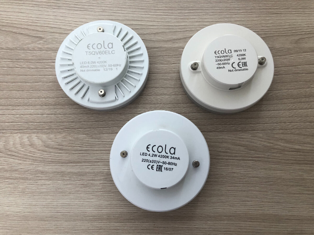 лампы разные по толщине, материалу и исполнению