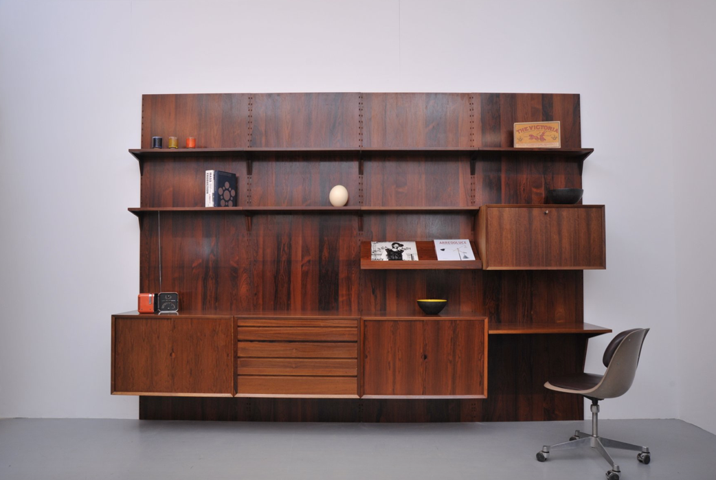 ROYAL SYSTEM, она же стенка Кадовиуса. Источник: Furniture Love
