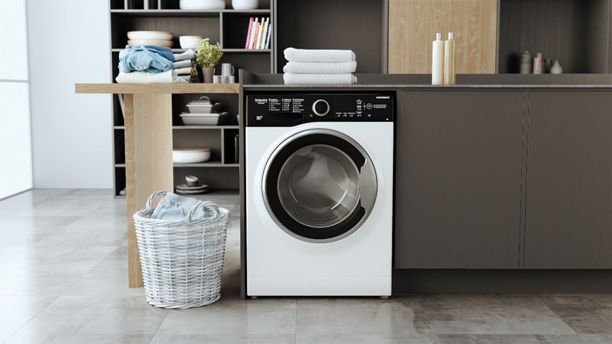 Стиральная машина Hotpoint BK RT 6029 S.