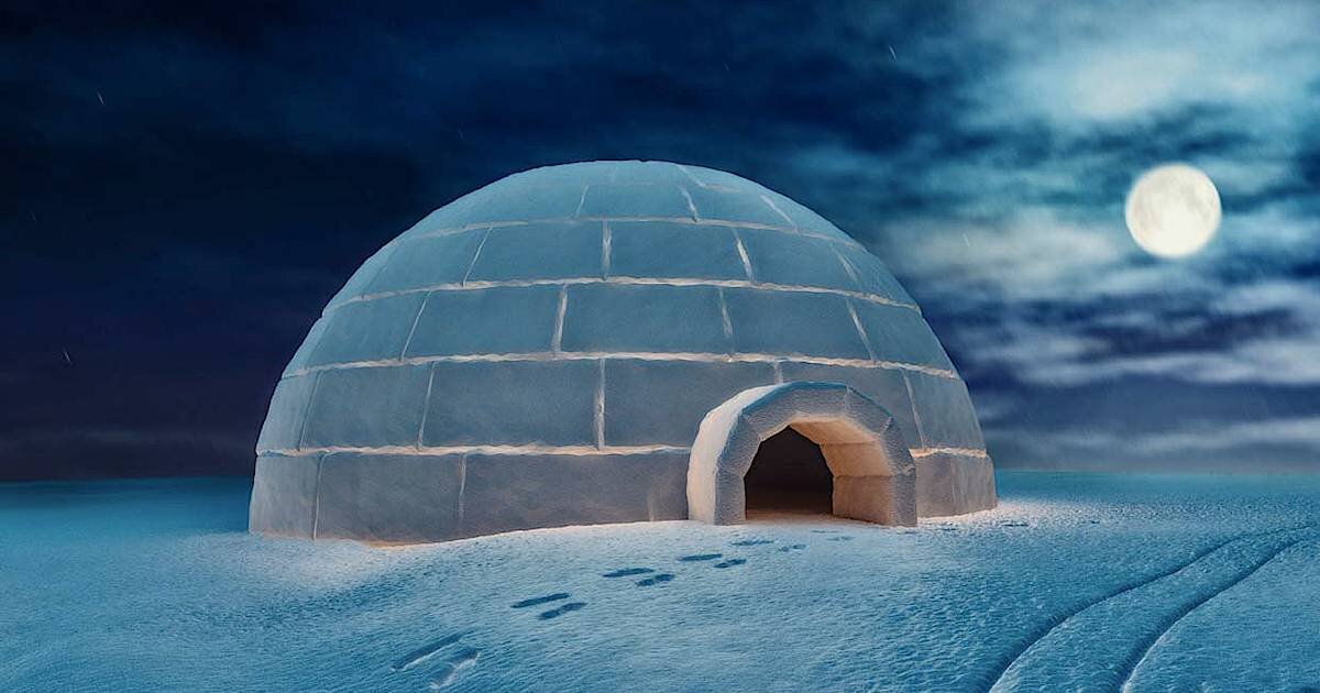 Иглу имеет постройку диаметром 3-4м и высоту около 2м.