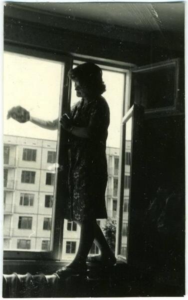 В новой квартире. Михаил Клюев, 1962 год, МАММ/МДФ. 