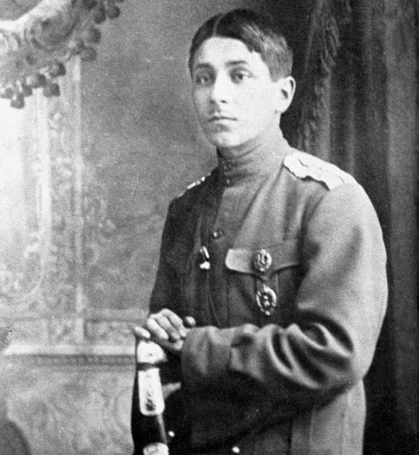    Зощенко в чине прапорщика. 1915 год. Фото: Wikimedia Commons / Public domain