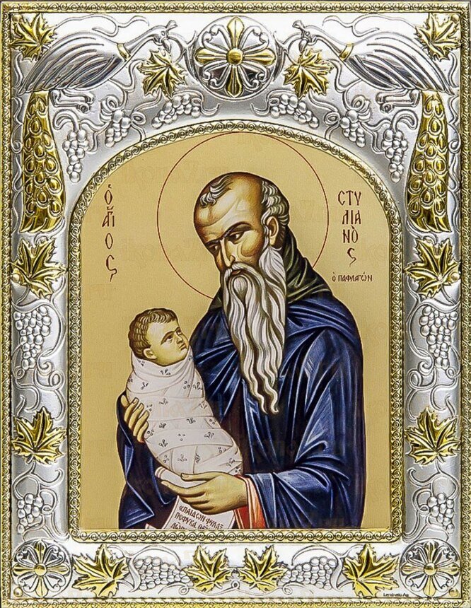 В православном мире есть только ещё всего две иконы, где святой мужчина держит на руках ребёнка. Первая — это Симеон, который взял на руки младенца Христа.