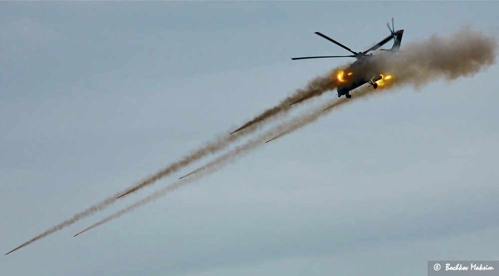 Ми-35, пуск НАР (неуправляемая авиационная ракета)