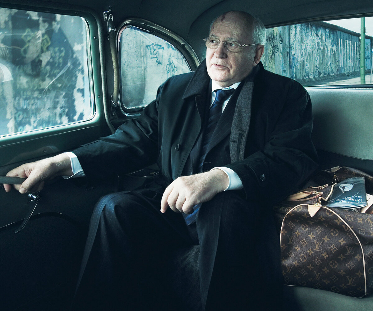     Вспомнить всё: в какой рекламе снимался Михаил Горбачев