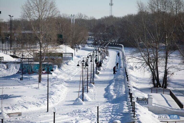    В ночь на 19 ноября в Оренбуржье ожидается сильный снег, ветер и до -8 градусов Андрей Севостьянов