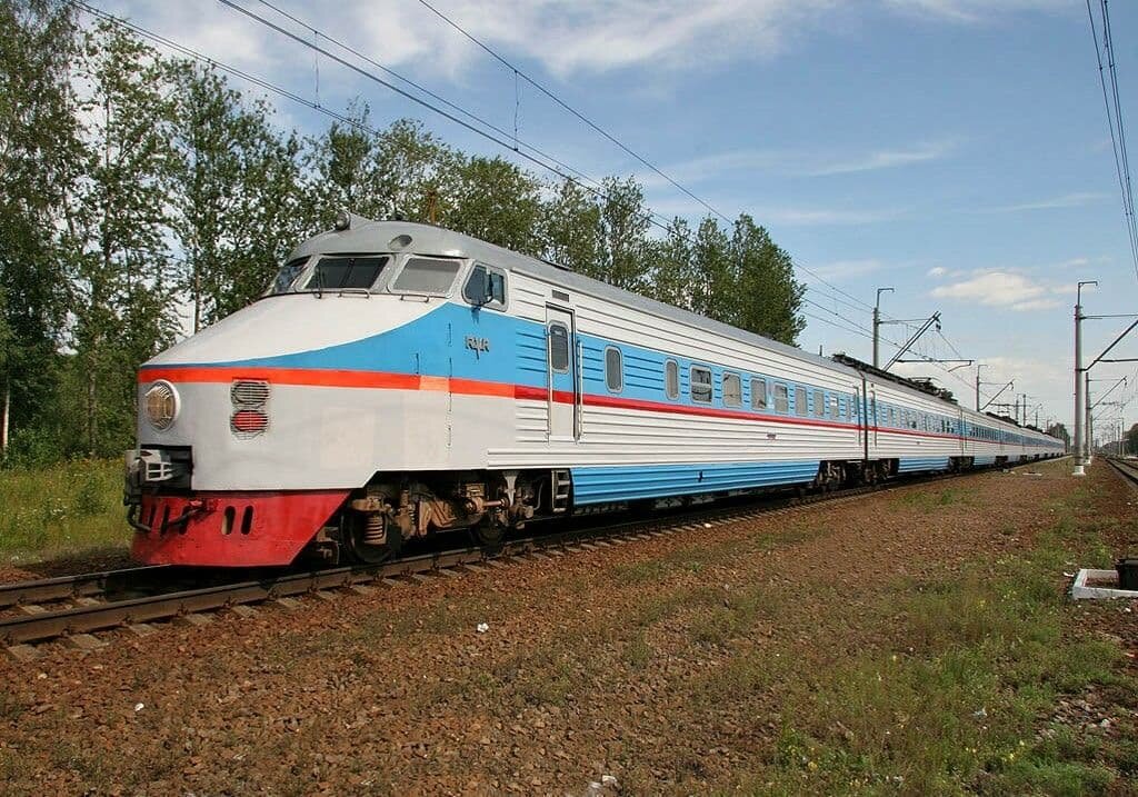 Скоростной электропоезд ЭР-200. Фото находится в открытом доступе. 